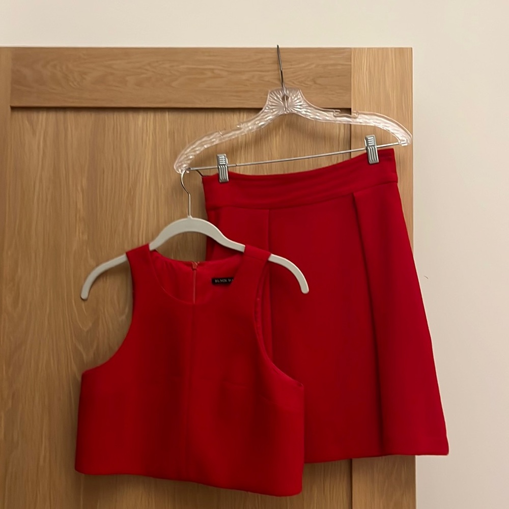 Bright red Black Halo 2 piece ensemble